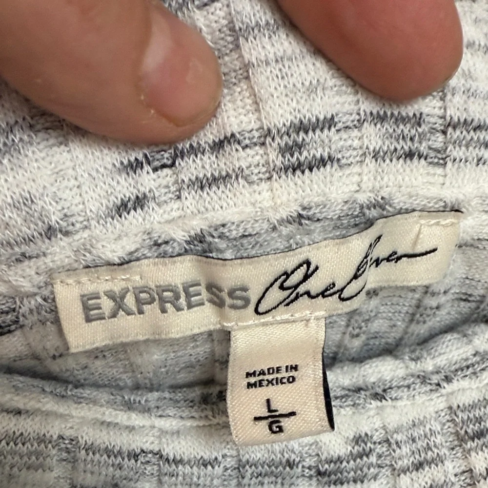 Express Gray Ribbed Knit Top - Picture 2 of 3